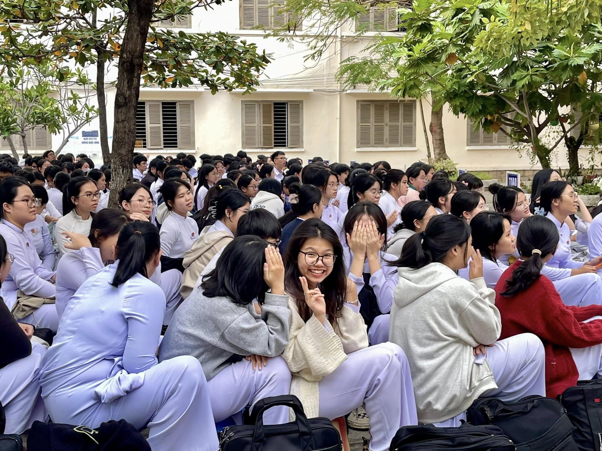 Tổ chức ngoại khóa để các bạn tiếp nhận kiến thức thoải mái
